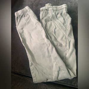 American Eagle women’s pants